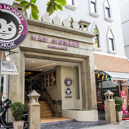 Mad Monkey Hostel Bangkok Exterior photo