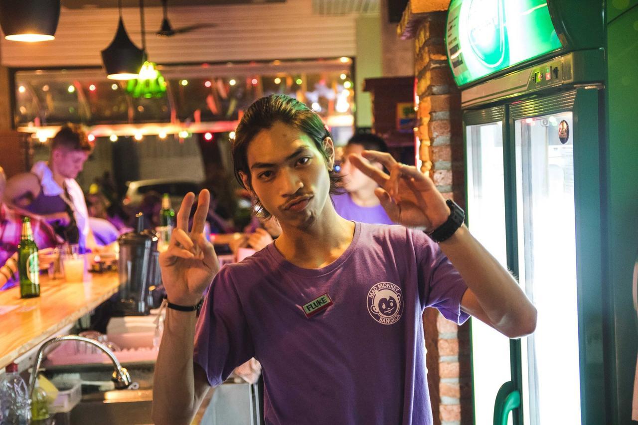Mad Monkey Hostel Bangkok Exterior photo
