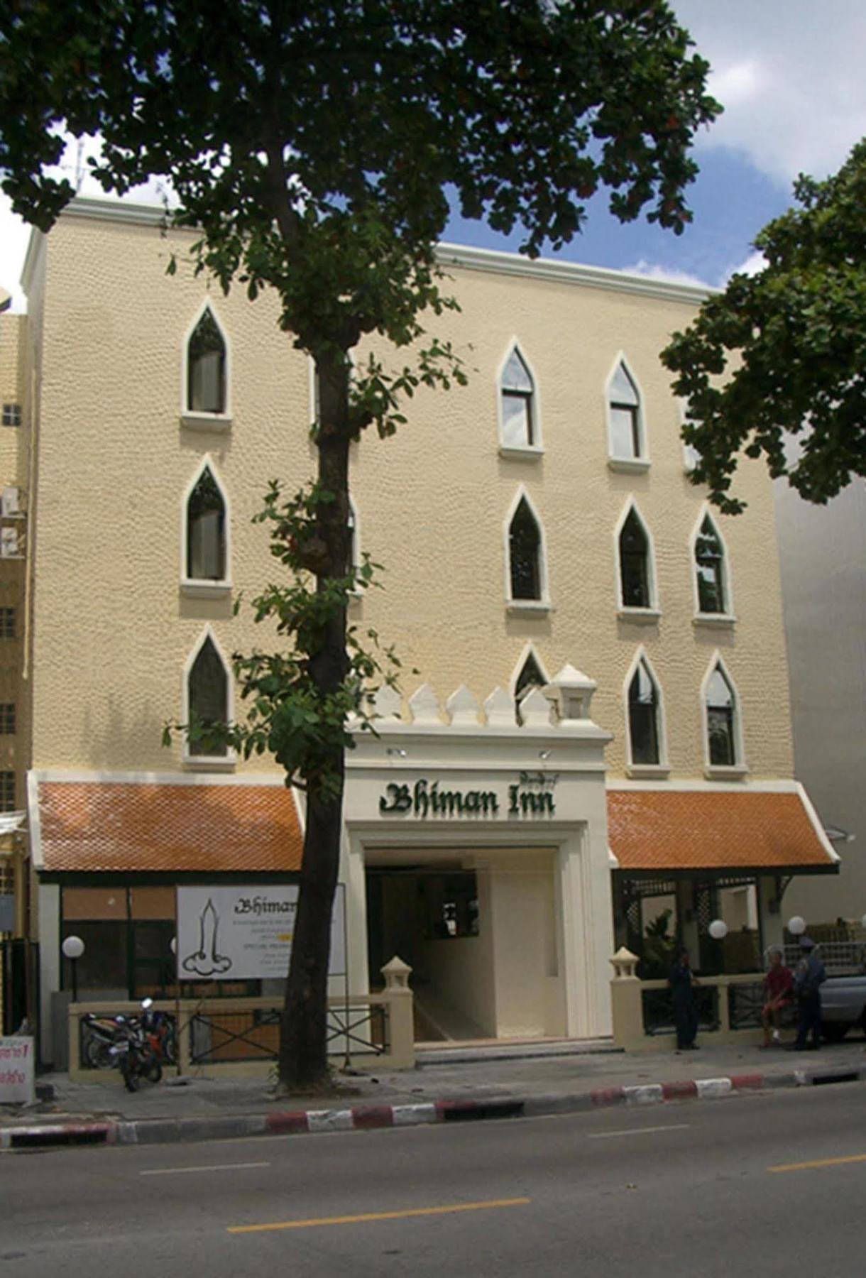 Mad Monkey Hostel Bangkok Exterior photo
